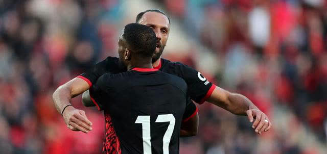 比利亚雷亚尔主场战胜马洛卡，豪取三分的简单介绍