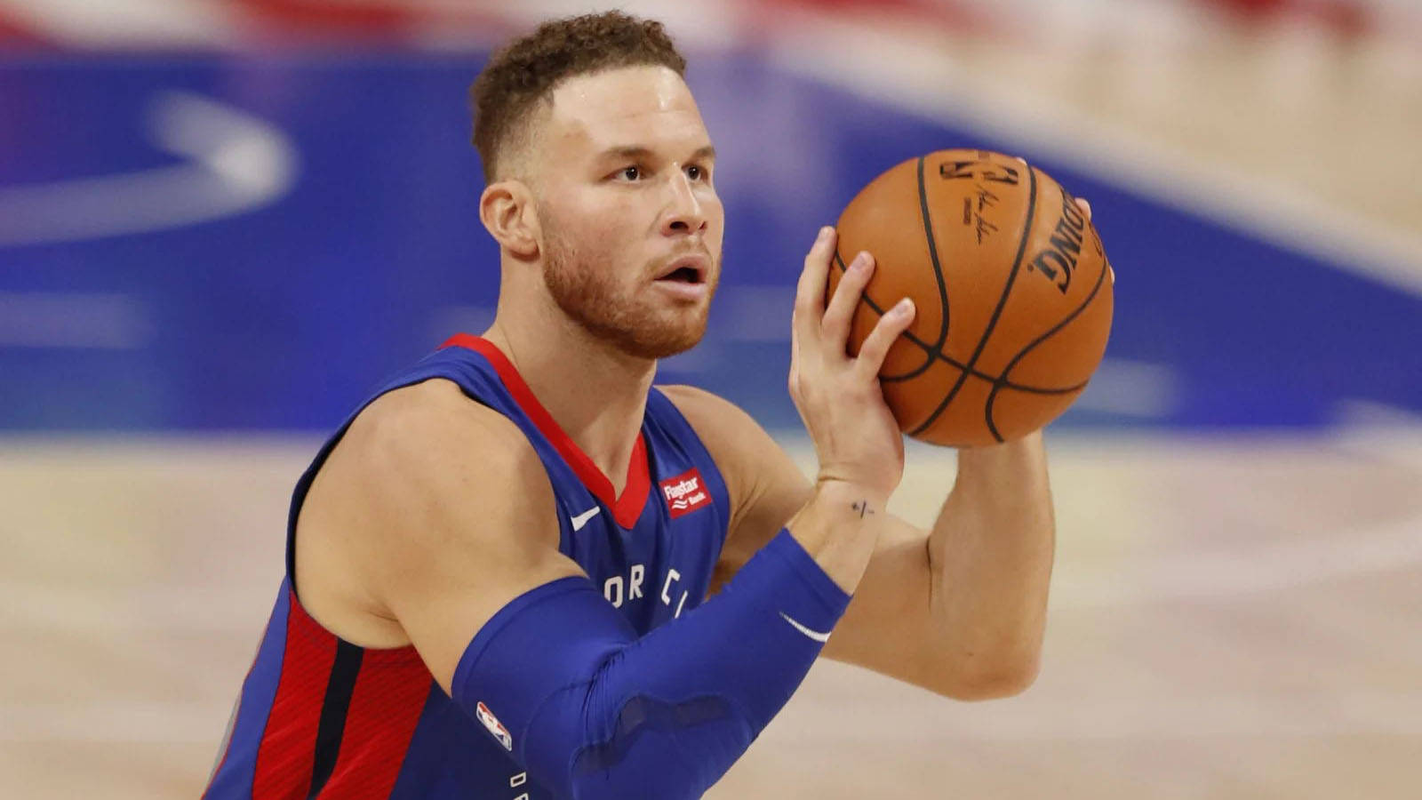 战绩不佳仍是背景,活塞核心格里芬孤身力挽狂澜 战绩不佳仍是背景,活塞核心格里芬孤身力挽狂澜