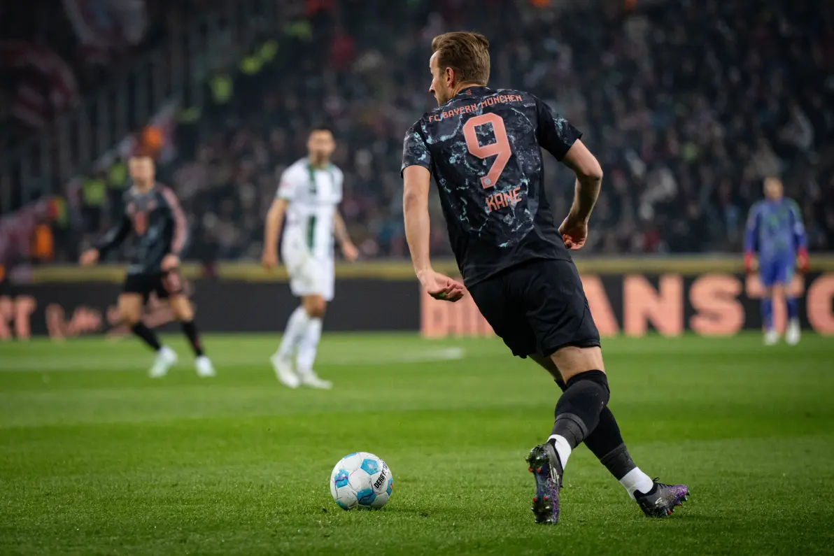 沙尔克04再次负于门兴格拉德巴赫的简单介绍