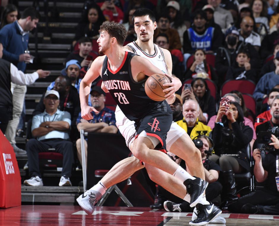 火箭主场击败森林狼，继续取得胜利