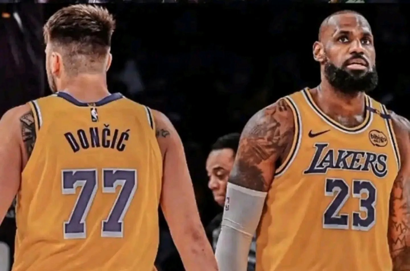 包含塞尔蒂克击败湖人,汤普森封盖詹姆斯的词条 包含塞尔蒂克击败湖人,汤普森封盖詹姆斯的词条