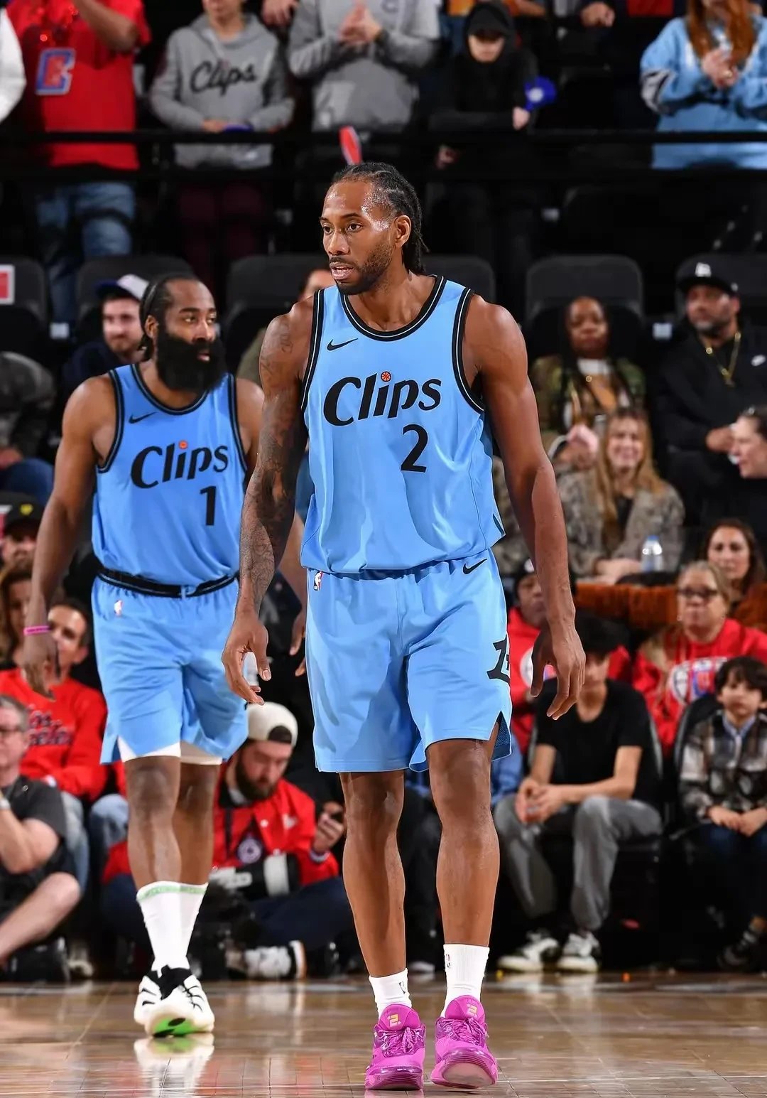 快船客场胜国王再登榜首 快船客场胜国王再登榜首