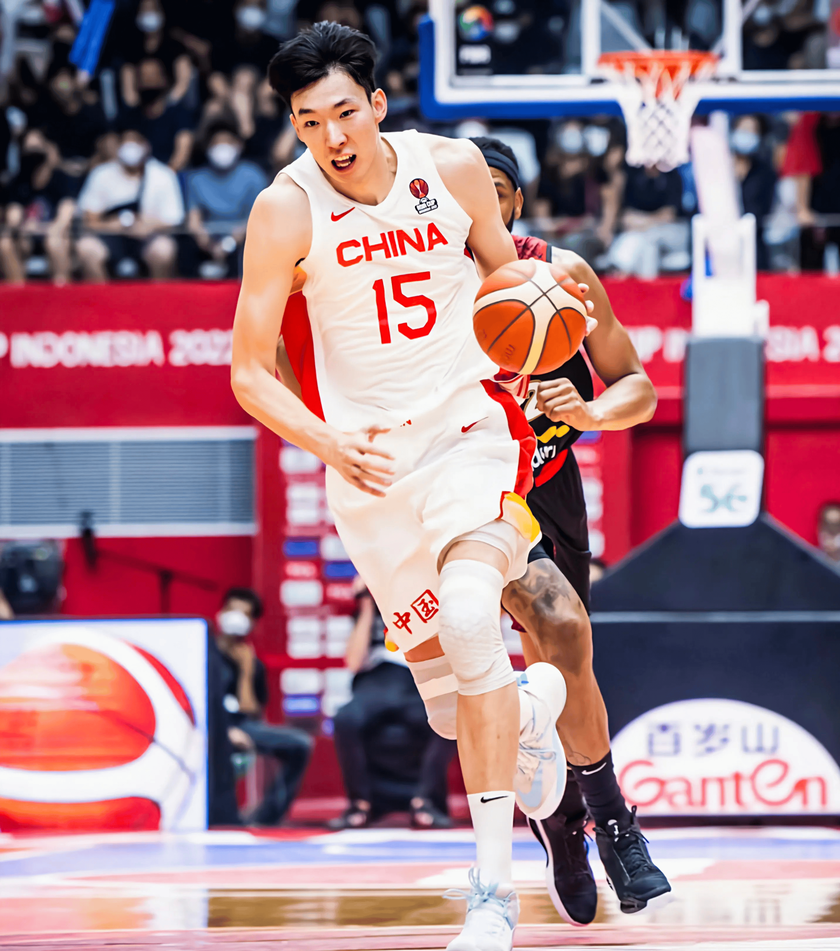 国内篮球联赛盛况再现,球员风采引关注 国内篮球联赛盛况再现,球员风采引关注