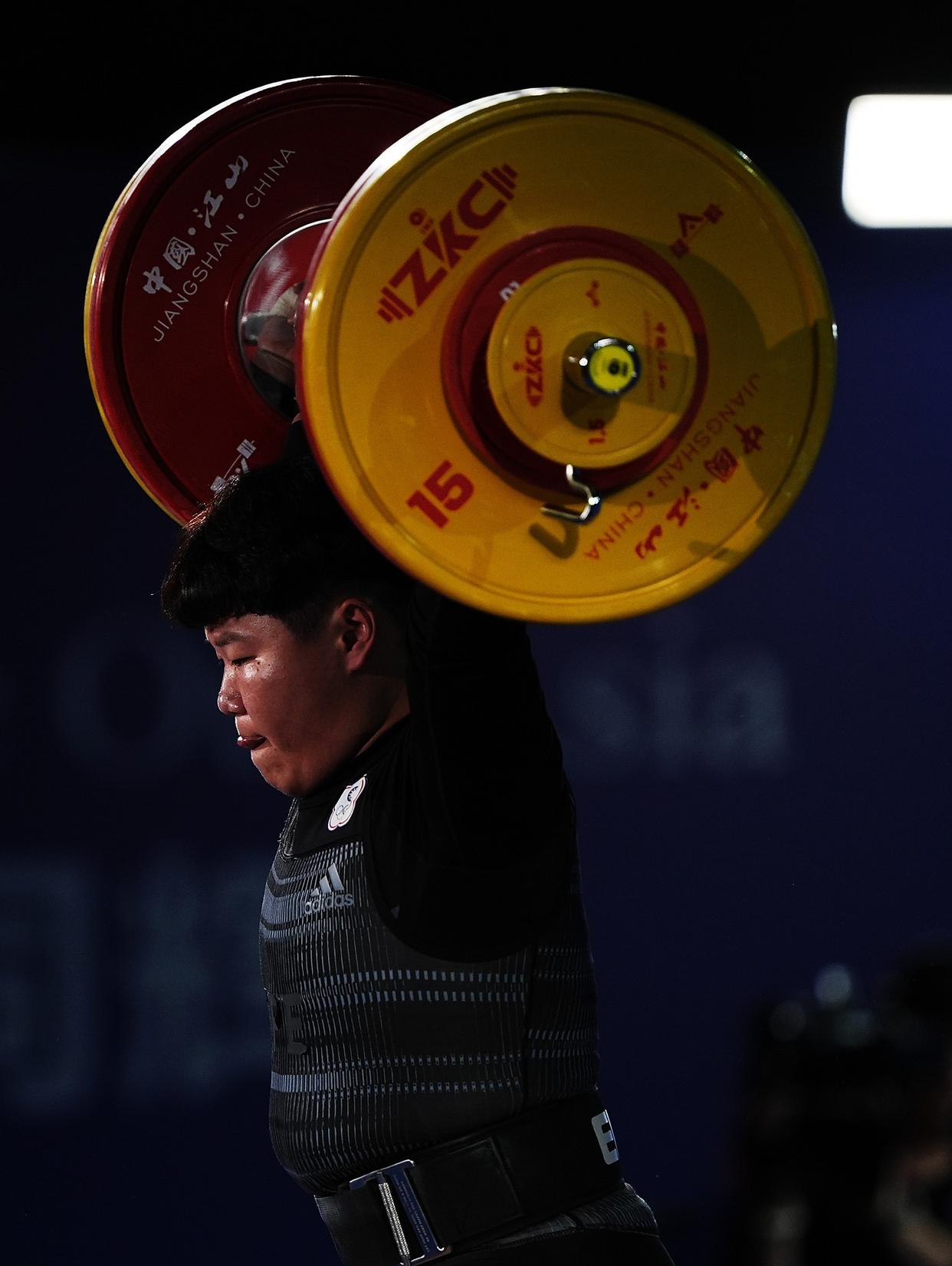 立陶宛举重选手在赛场上独领风骚的简单介绍