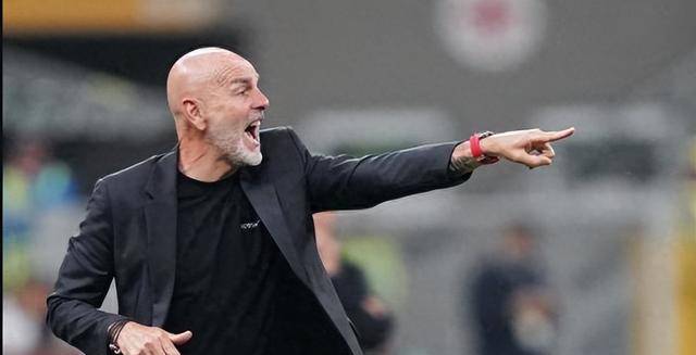 包含法国-小胜波黑，领跑小组的词条